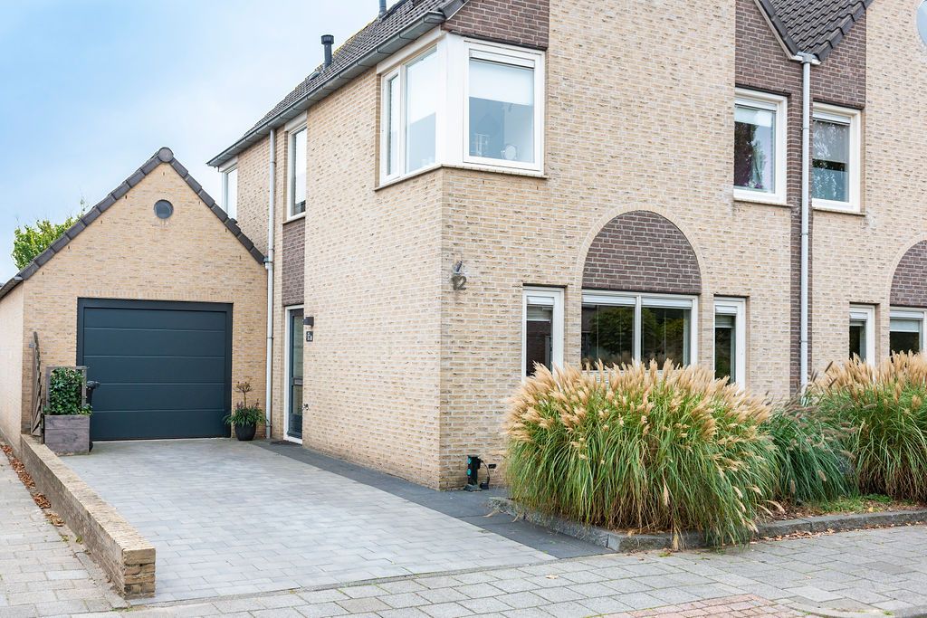 Garagedeur Woudrichem